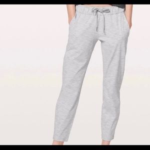 Like new! Lululemon pants 27”